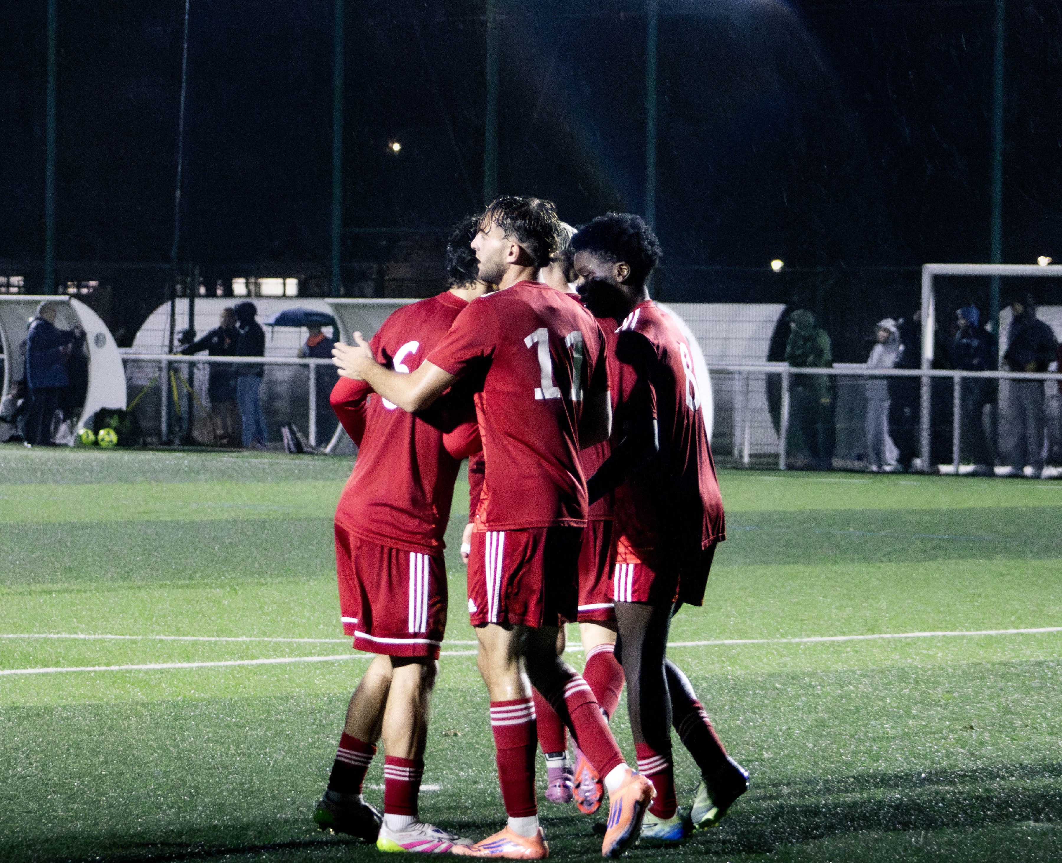 Régional 1 : Rodez s'impose largement sur la pelouse de Toulouse Métropole.